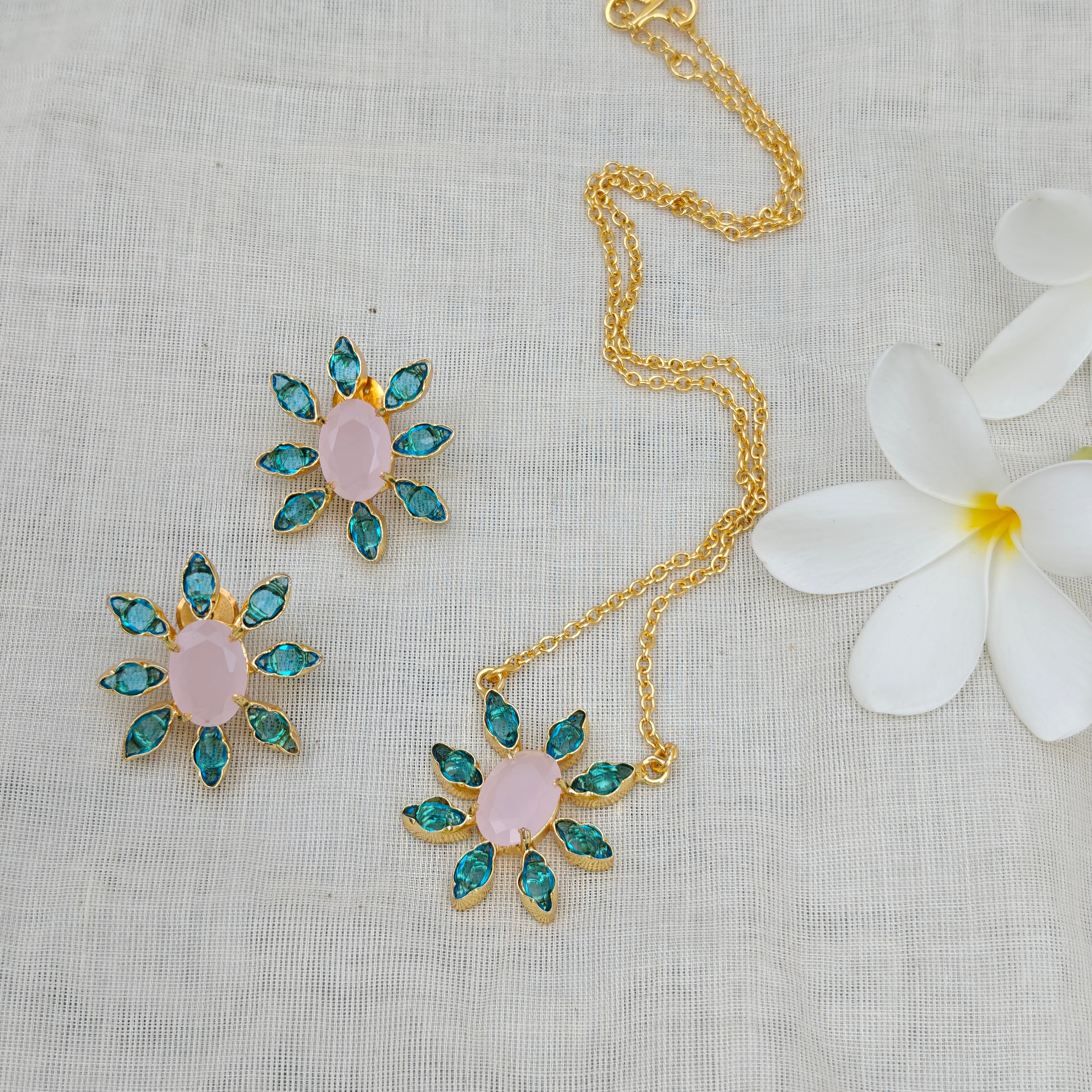 Floral Bloom Crystal Pendant set