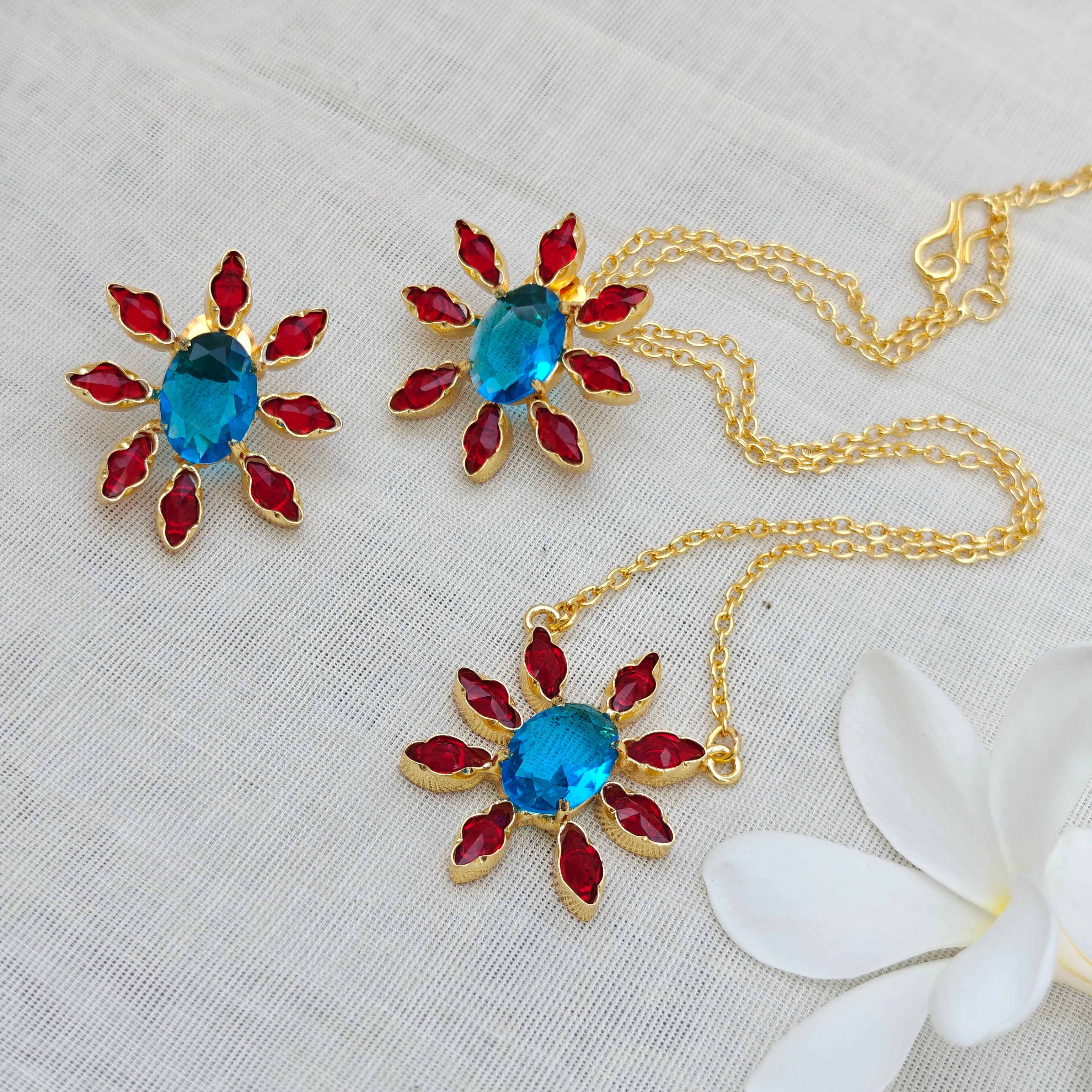 Floral Bloom Crystal Pendant set