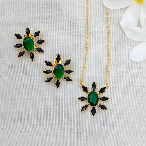Floral Bloom Crystal Pendant set