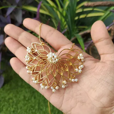 Wire lotus and cluster pearls necklace set