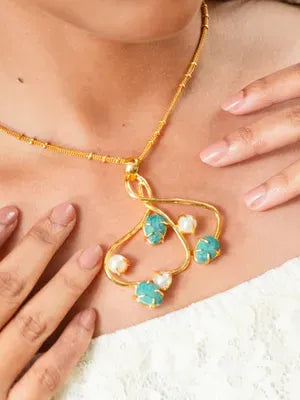 Pearl and turquoise hammered pendant and earrings set