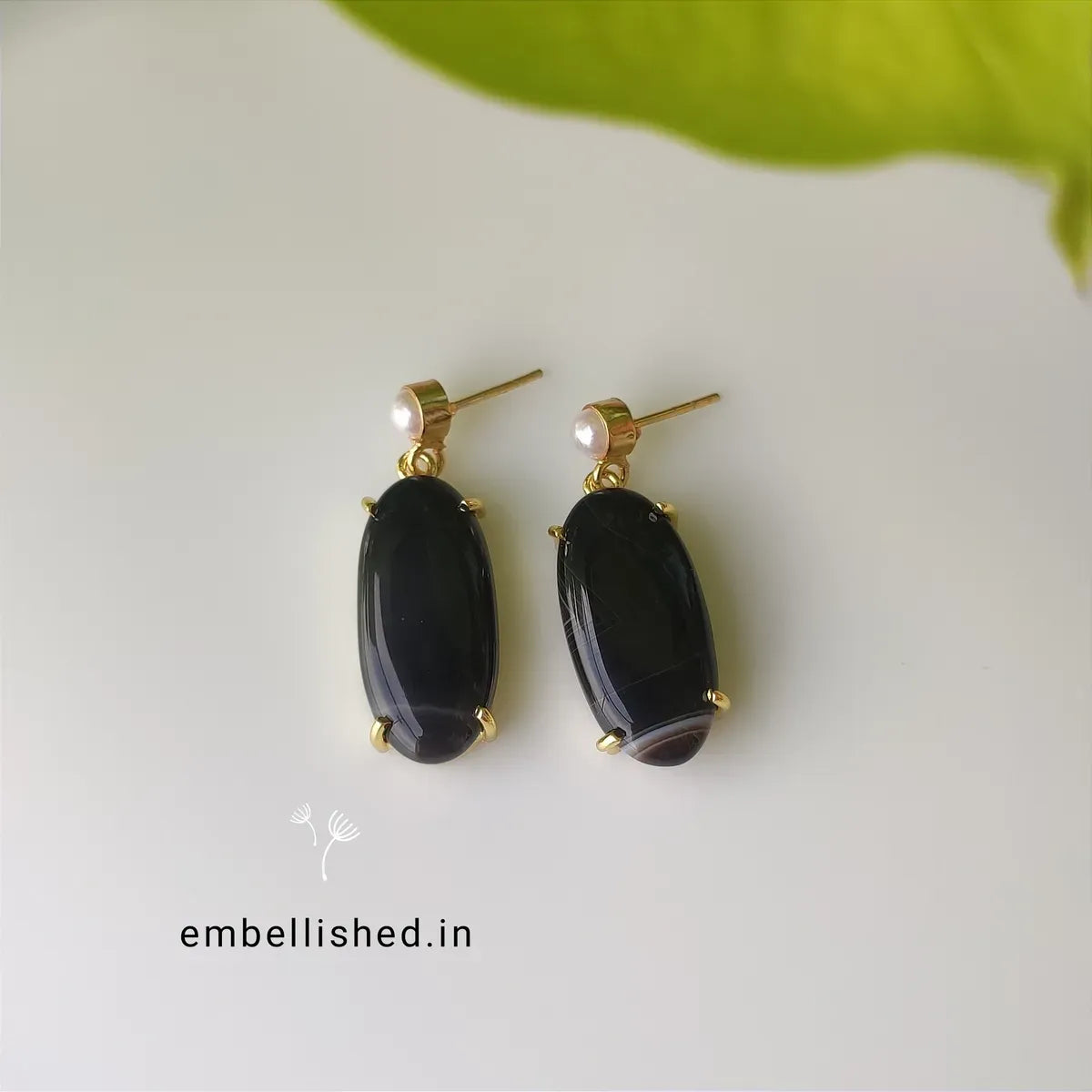 Chalcedony candy drop earrings with pearl - black