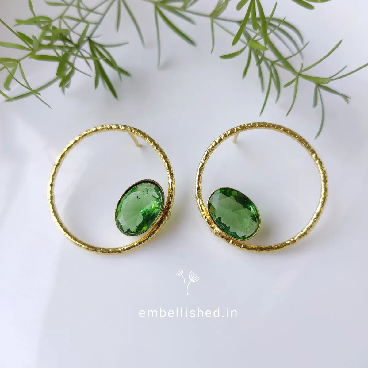 Loop studs with colored stones - olive