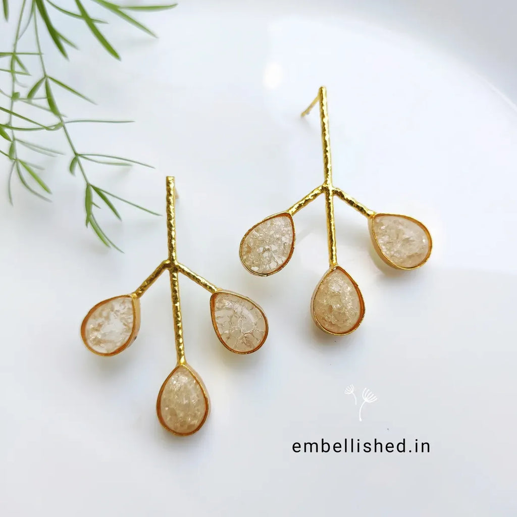 Leaf earrings with frosted glass stones - peach