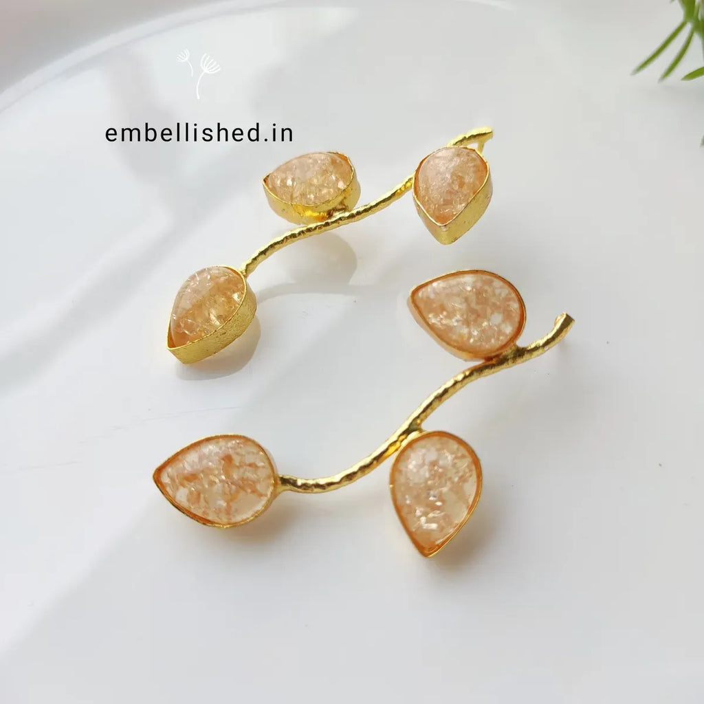 Vine earrings with frosted glass stones - peach