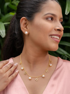 Pearls and charms necklace set