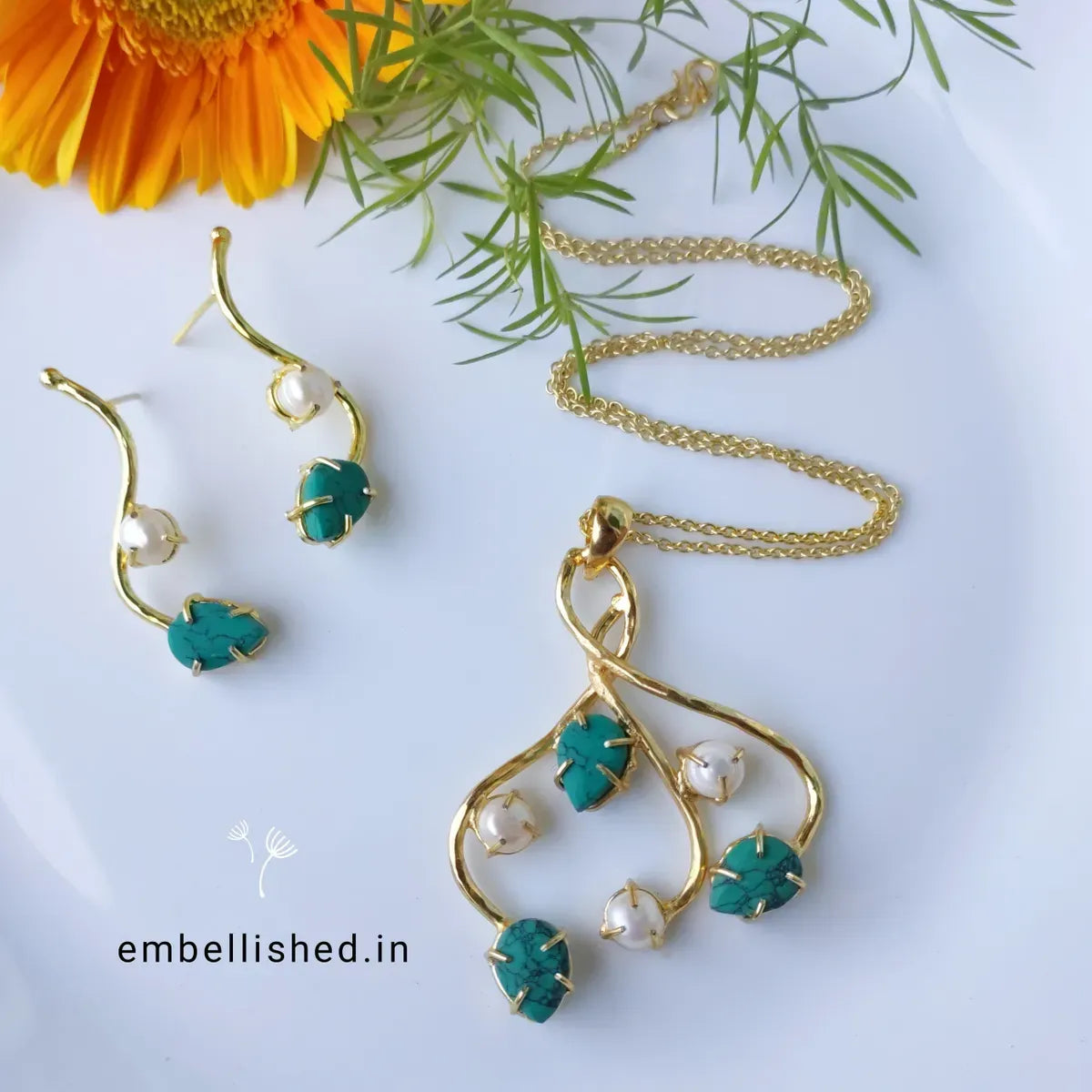 Pearl and turquoise hammered pendant and earrings set