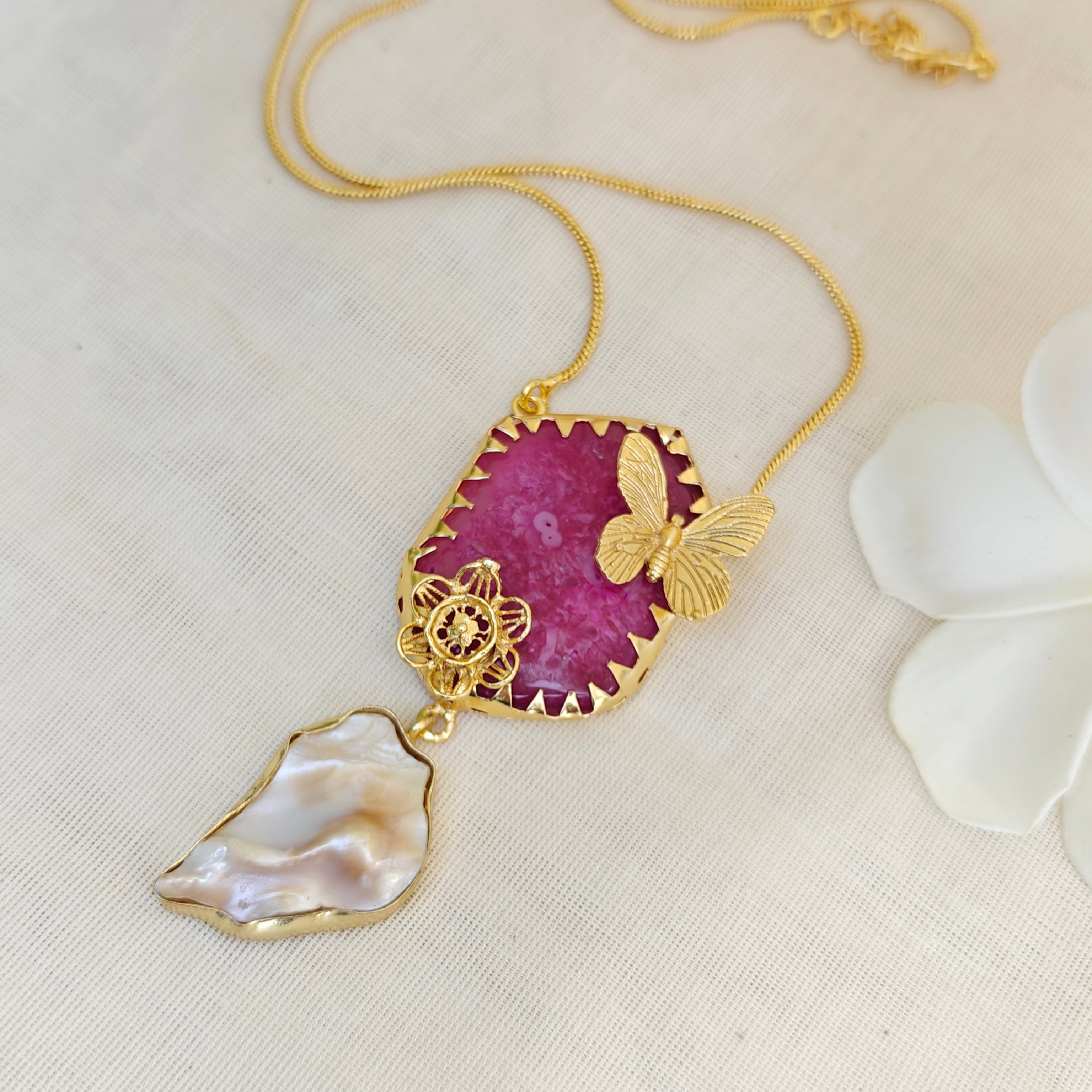 Garden Agate and Baroque Pearl pendant chain