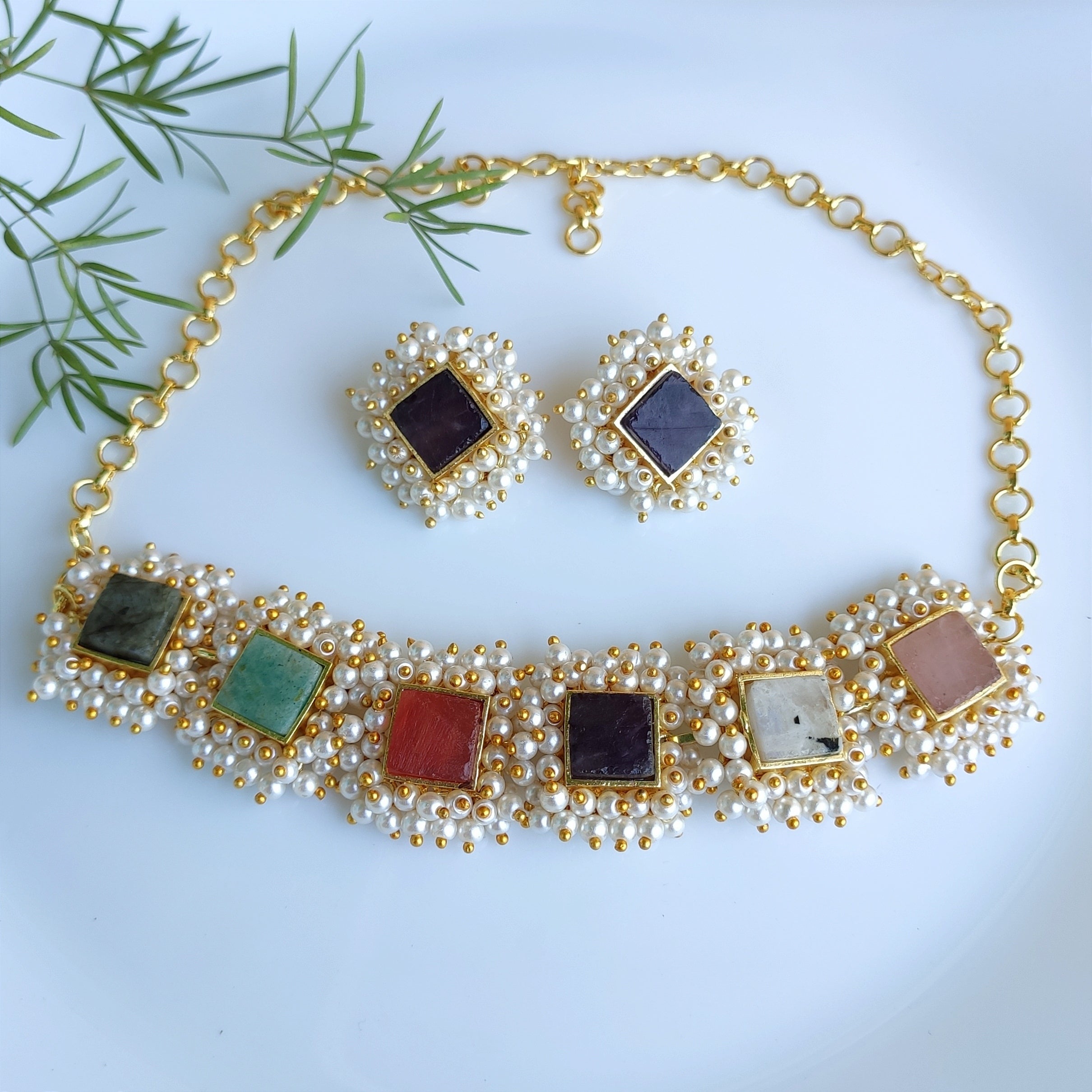 Regal multi-stone pearl choker necklace set