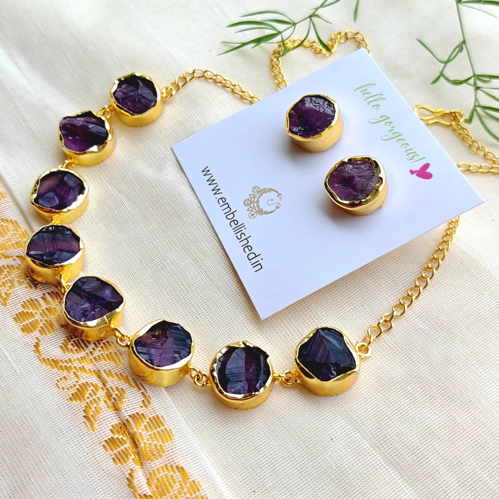 Amethyst buttons choker with studs