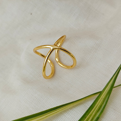 Golden Cross finger ring