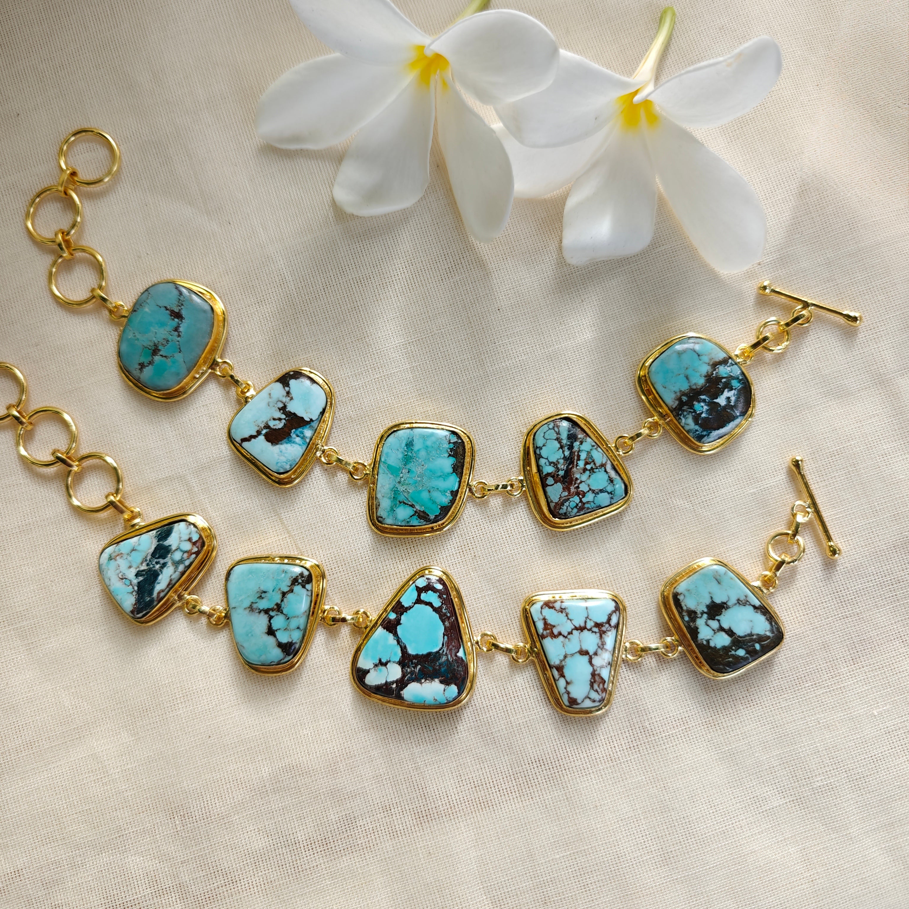 Matrix Turquoise Bracelet in gold frame