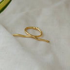 Golden Wave finger ring