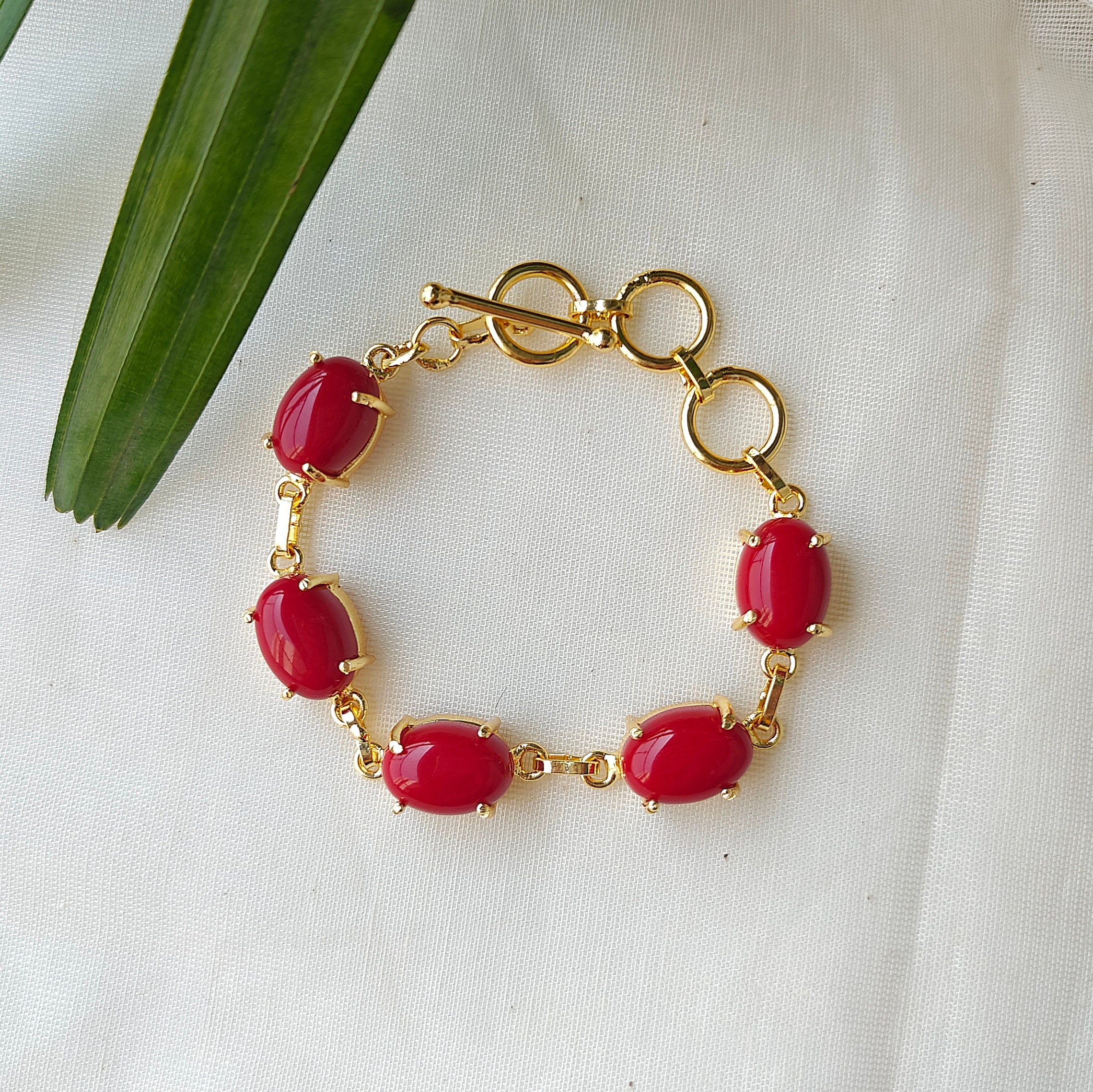 Coral tumble stones bracelet