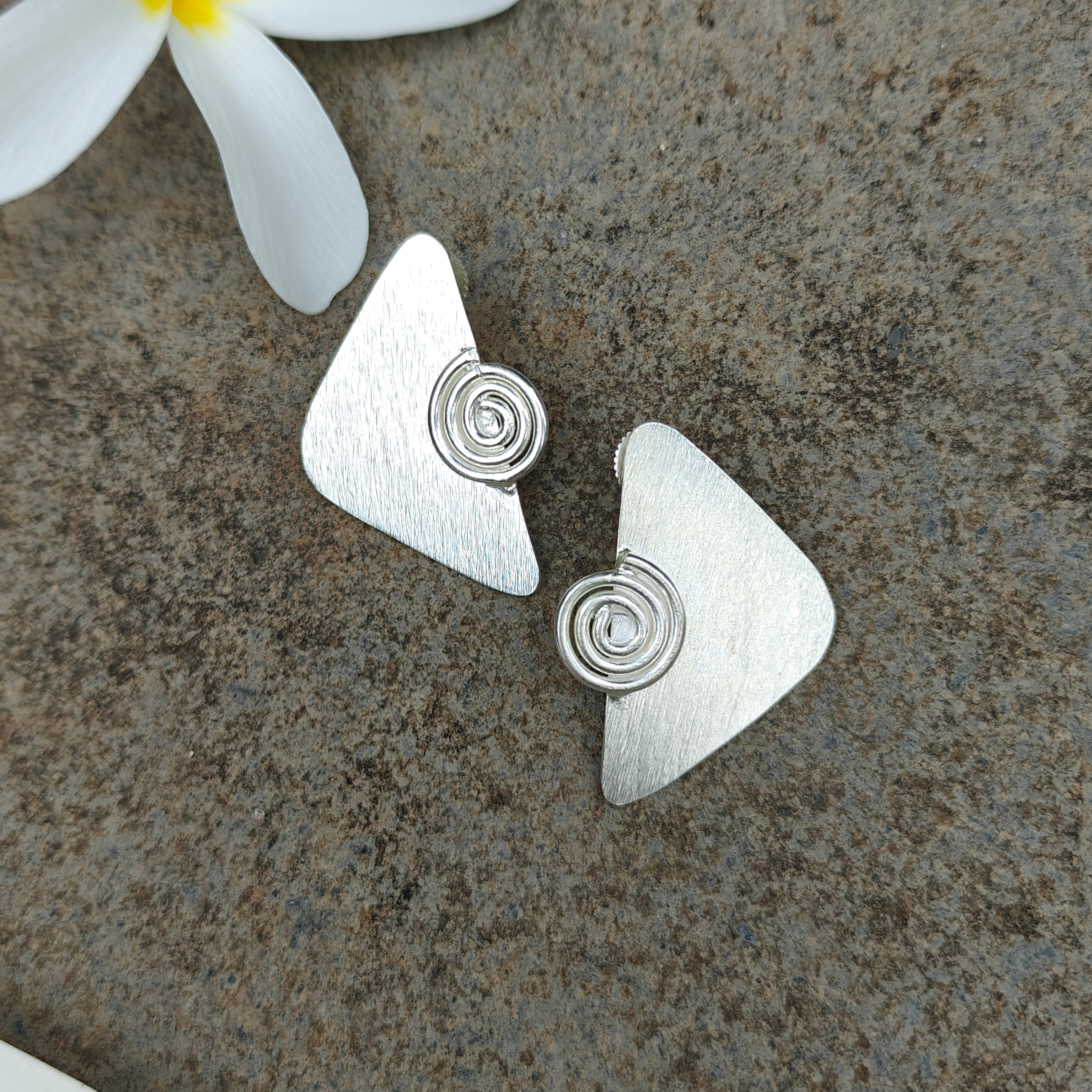 Brushed Silver Spiral Wedge studd