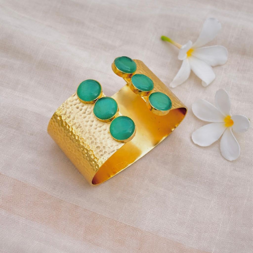 Hammered Gold Monalisa Statement Cuff - mint