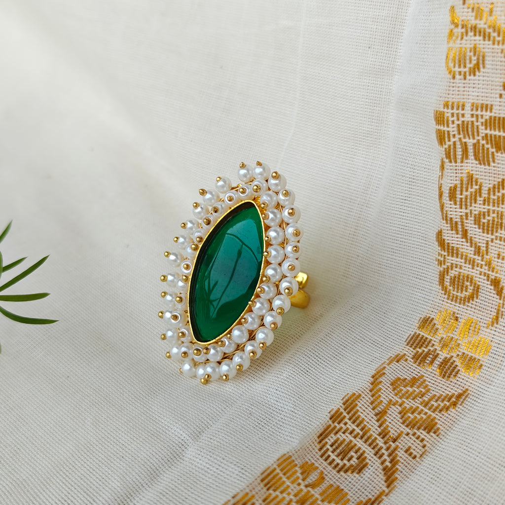 Monalisa Marquise Cluster pearls ring - green