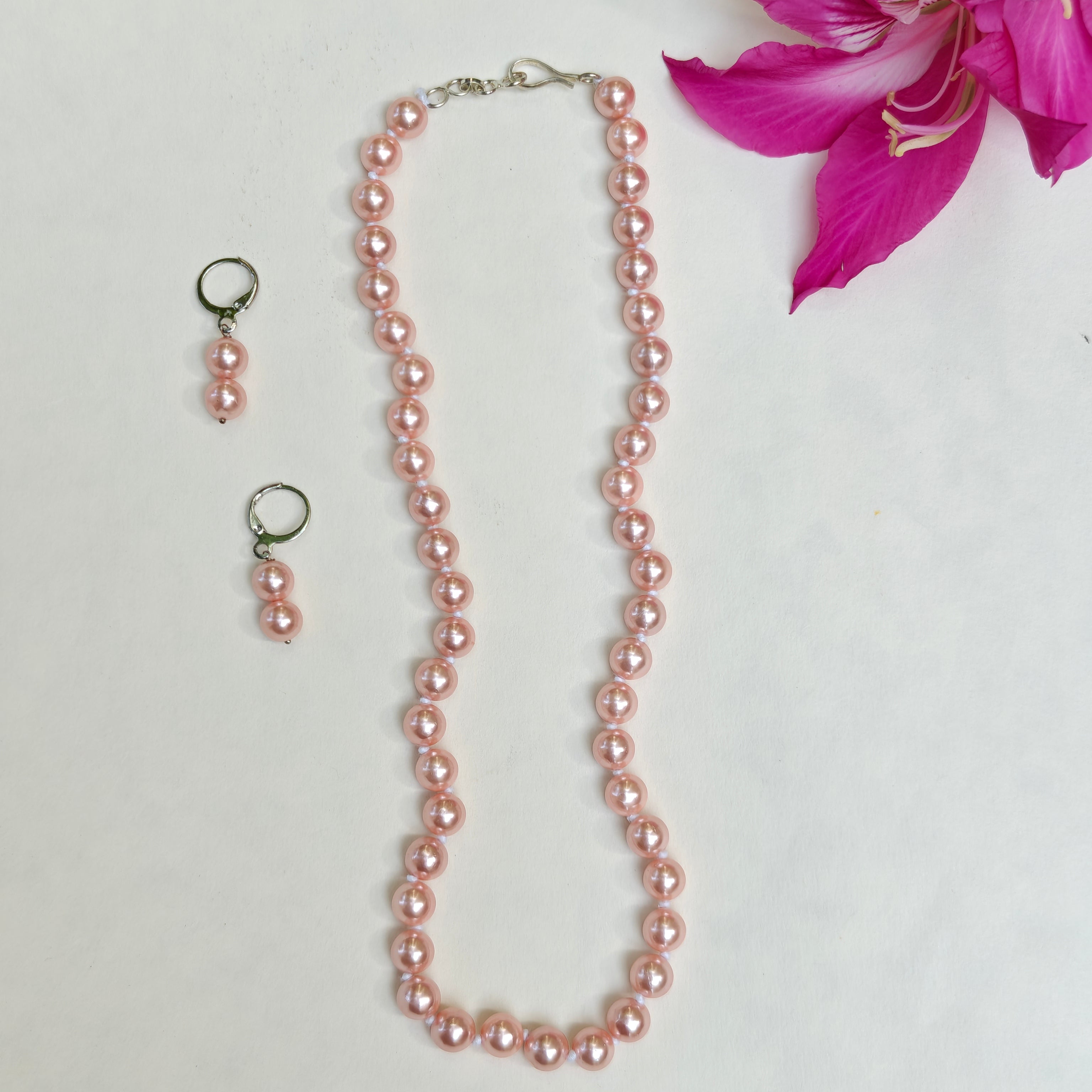 Timeless classic pearl necklace set - pink
