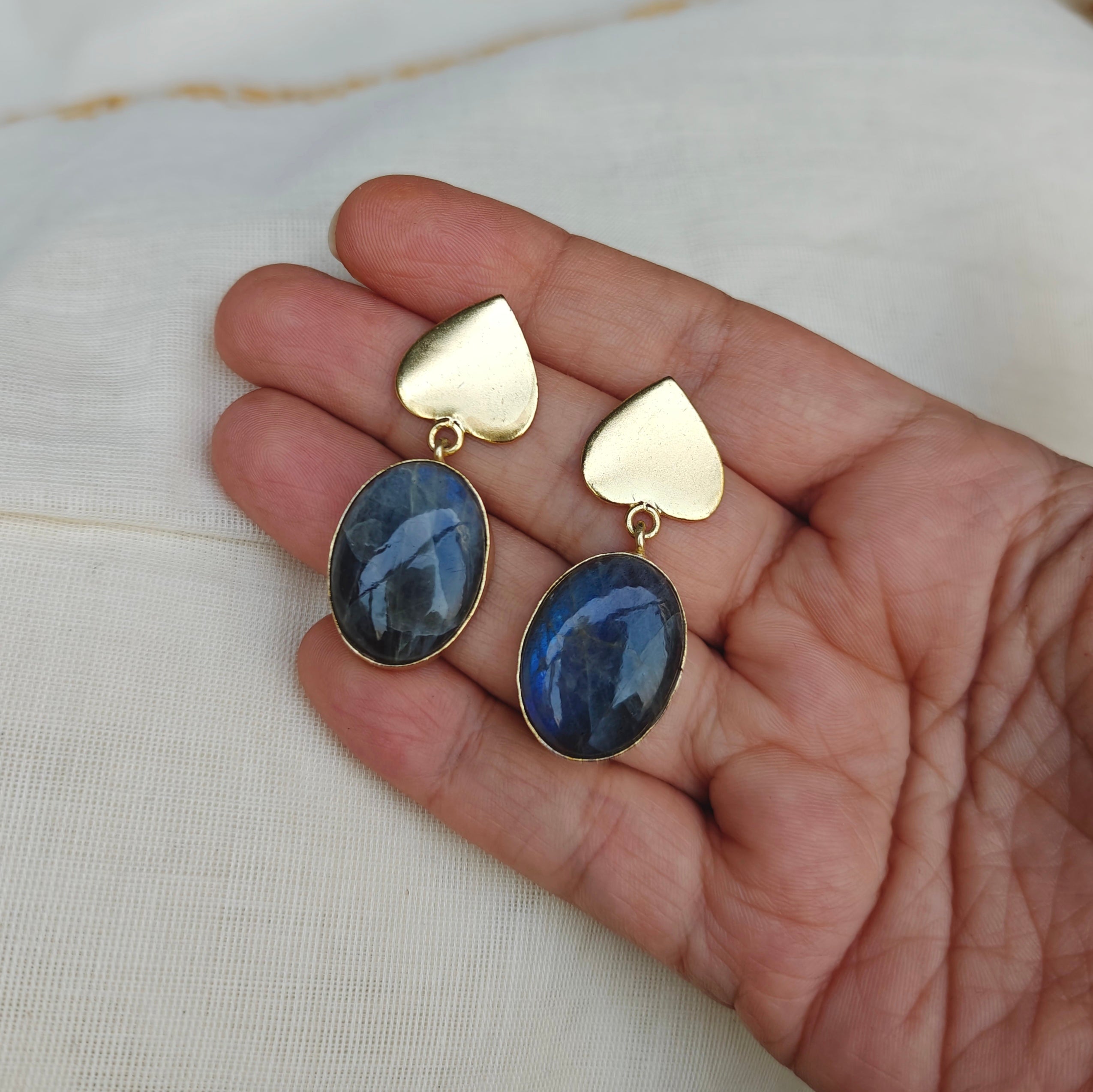 Labradorite heart drops 💙