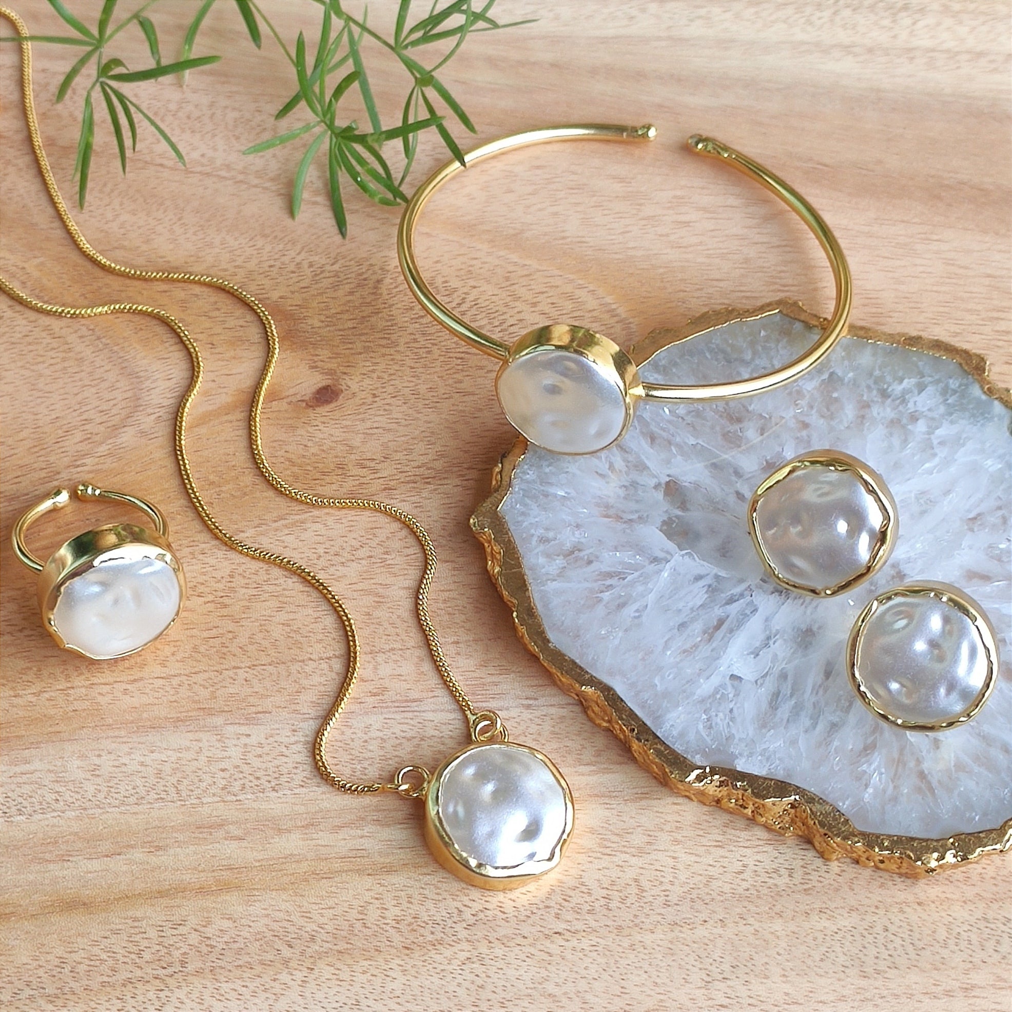 Ivory Glow Baroque Pearls set