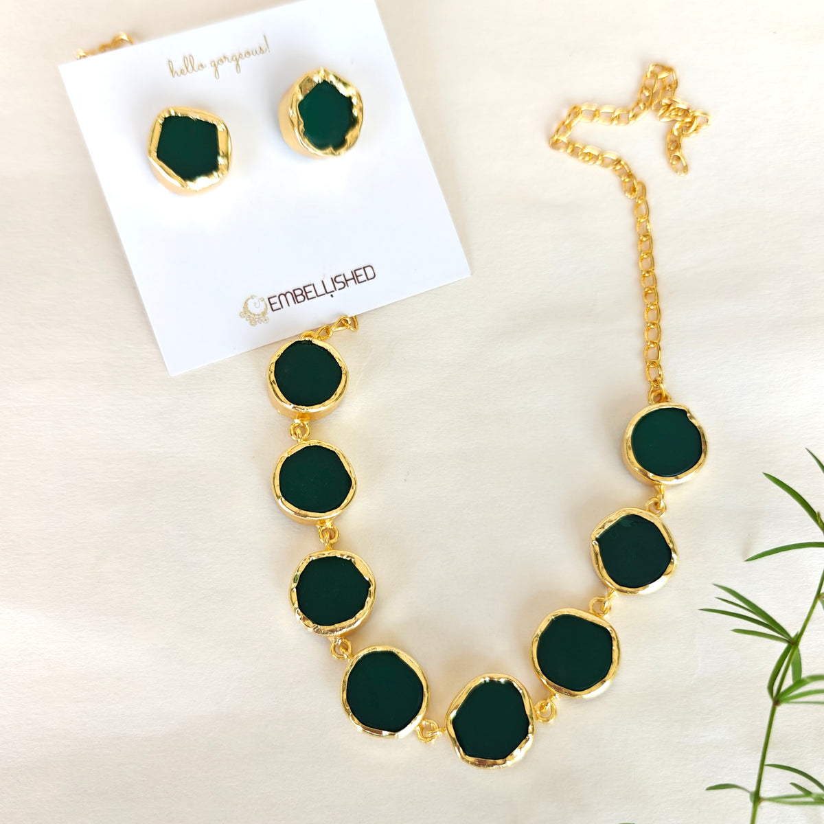 Green Quartz buttons choker with studs
