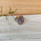 Amethyst nugget finger ring