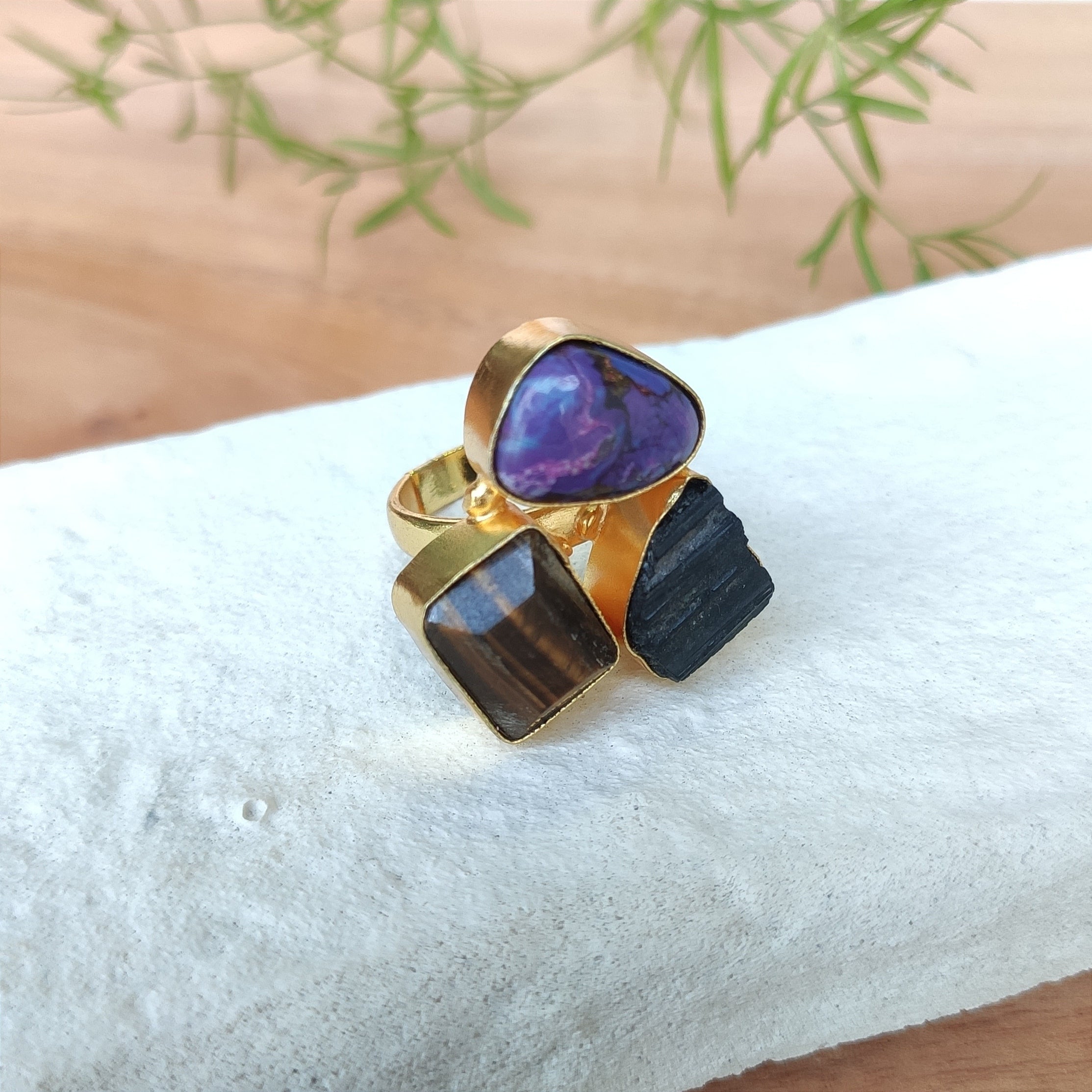 Rustic stones trio finger ring