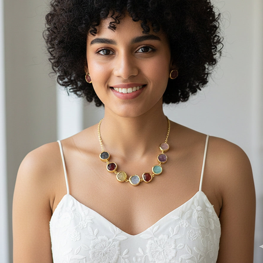 Multi quartz buttons choker with studs