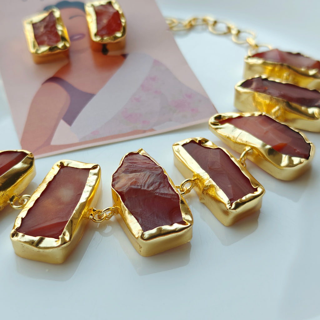 Crimson Queen Caroline Necklace Set
