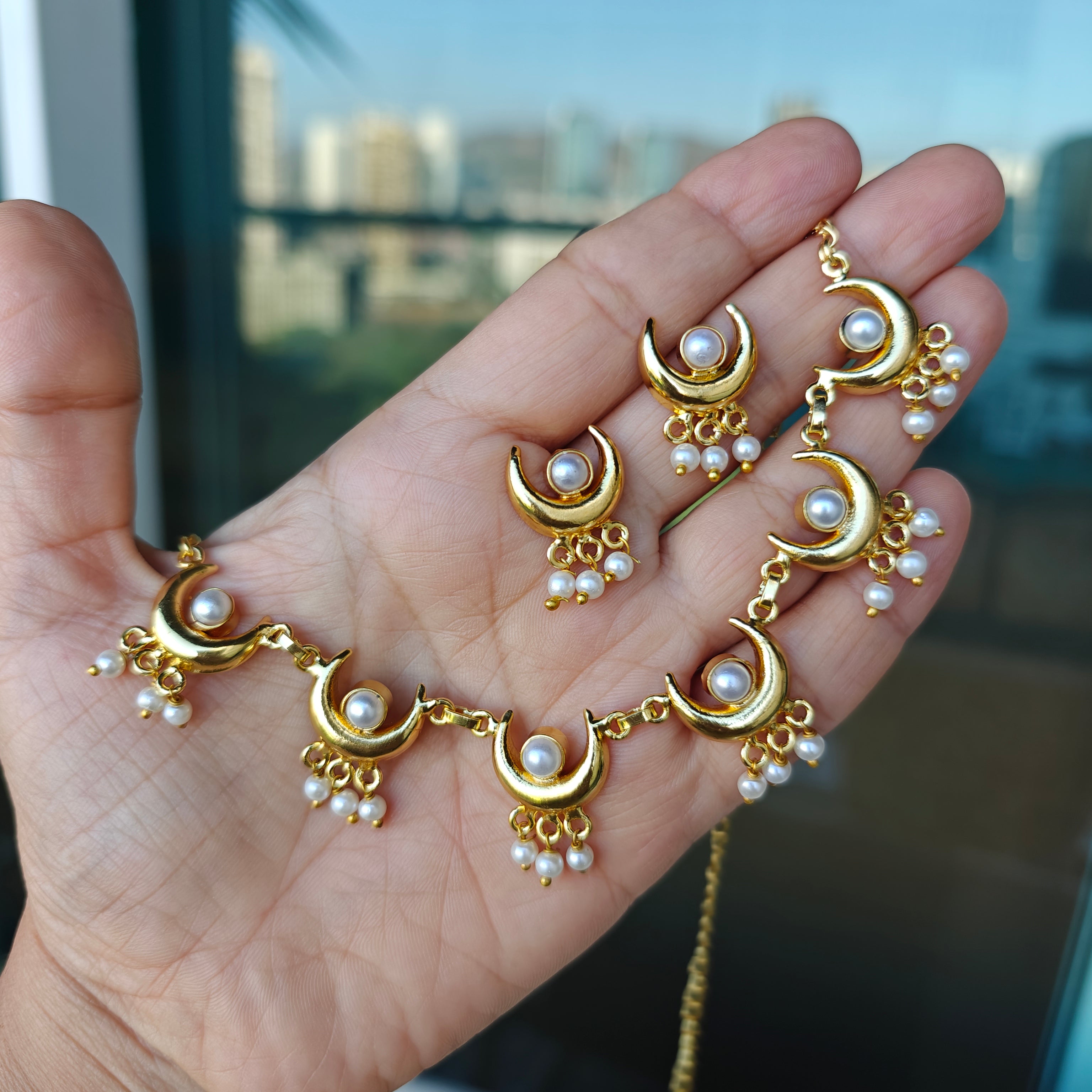 Chandrakor pearl choker set