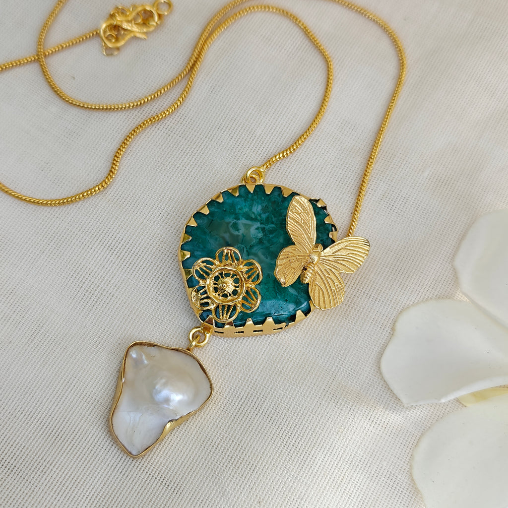 Garden Agate and Baroque Pearl pendant chain