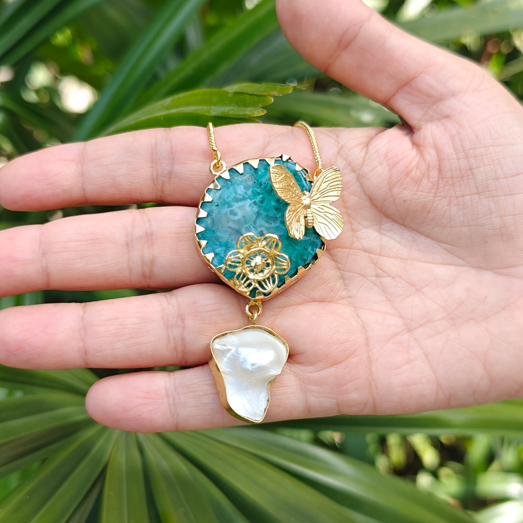 Garden Agate and Baroque Pearl pendant chain