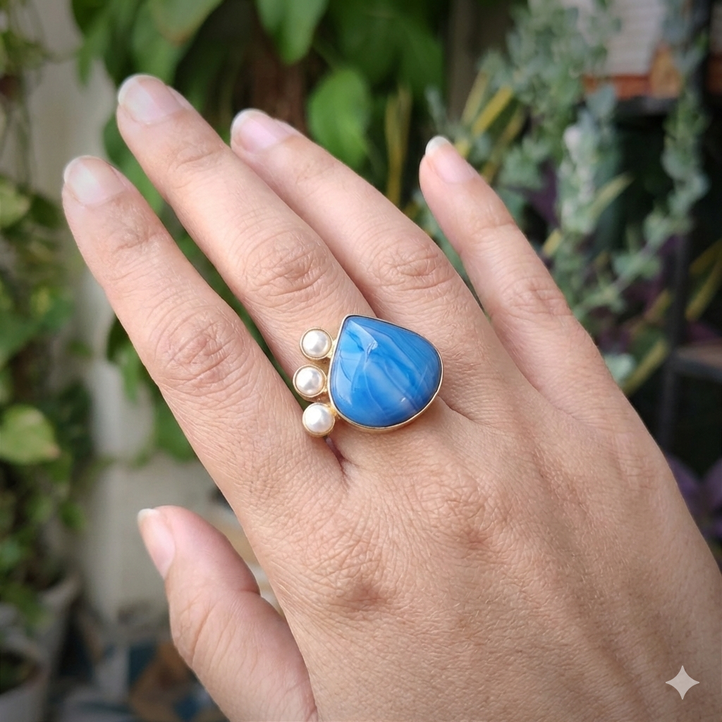 Bold bloom open finger ring - blue