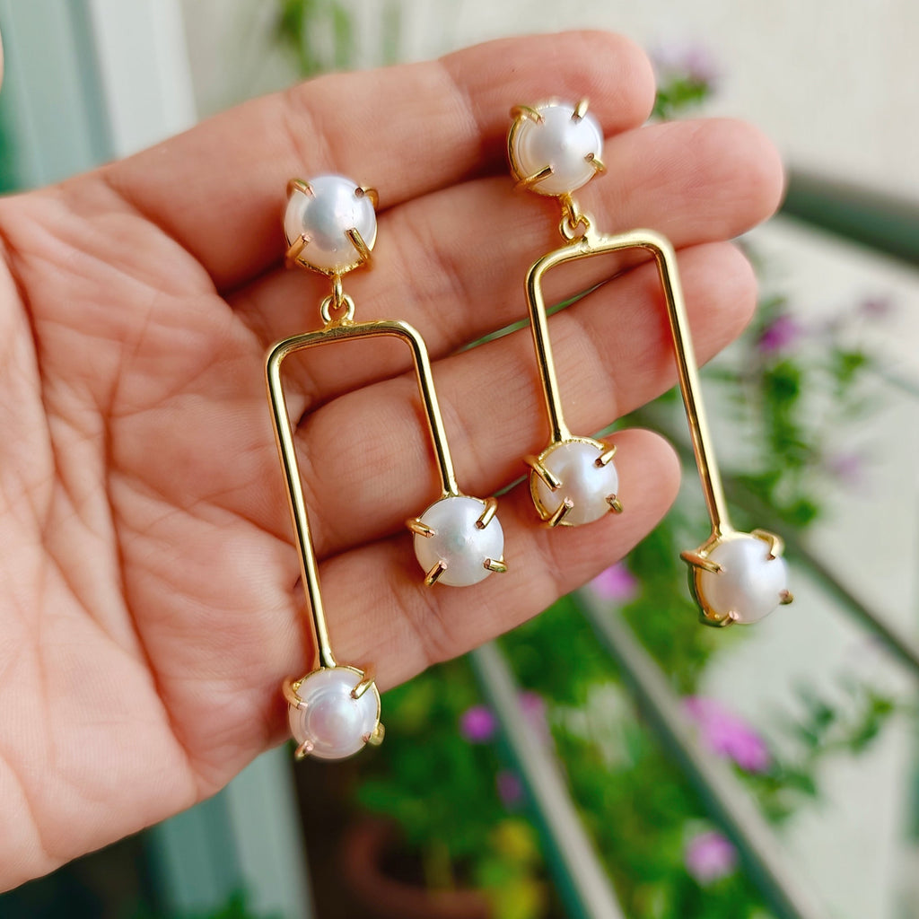 Pearl Swing Melody Earrings