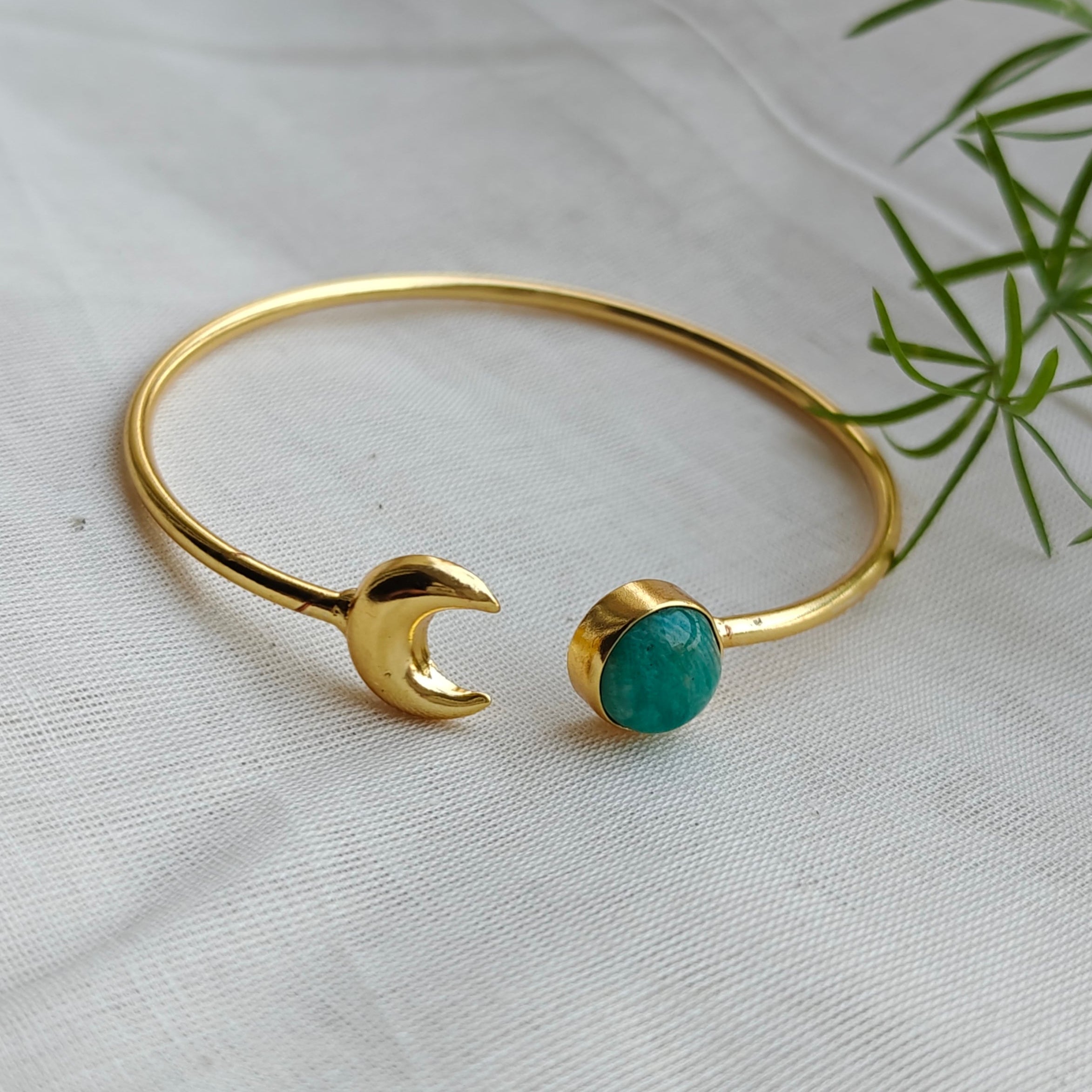 Amazonite moon slim bangle