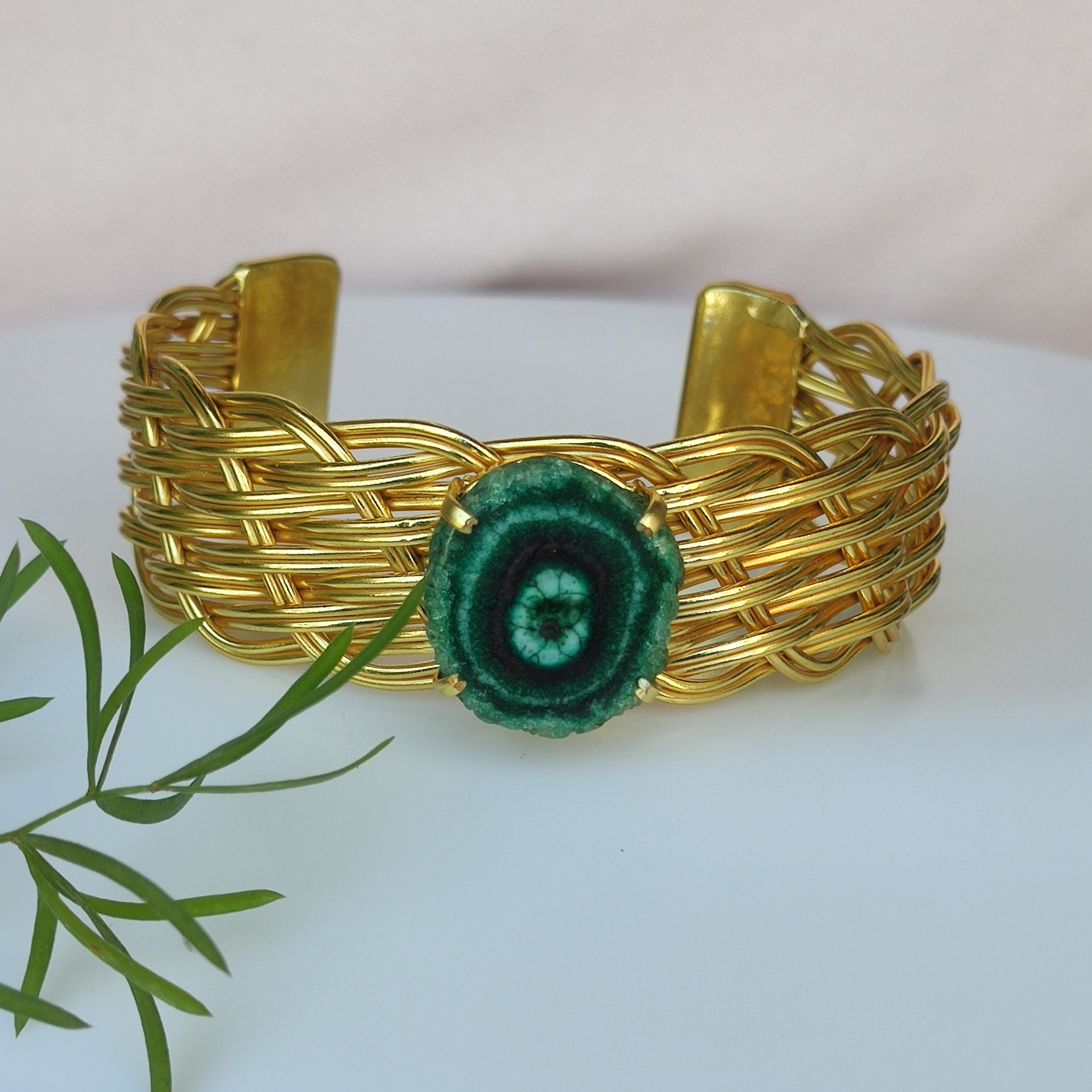 Solar agate mat bracelet - green