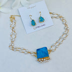 Stone Centerpiece Pearls Choker set