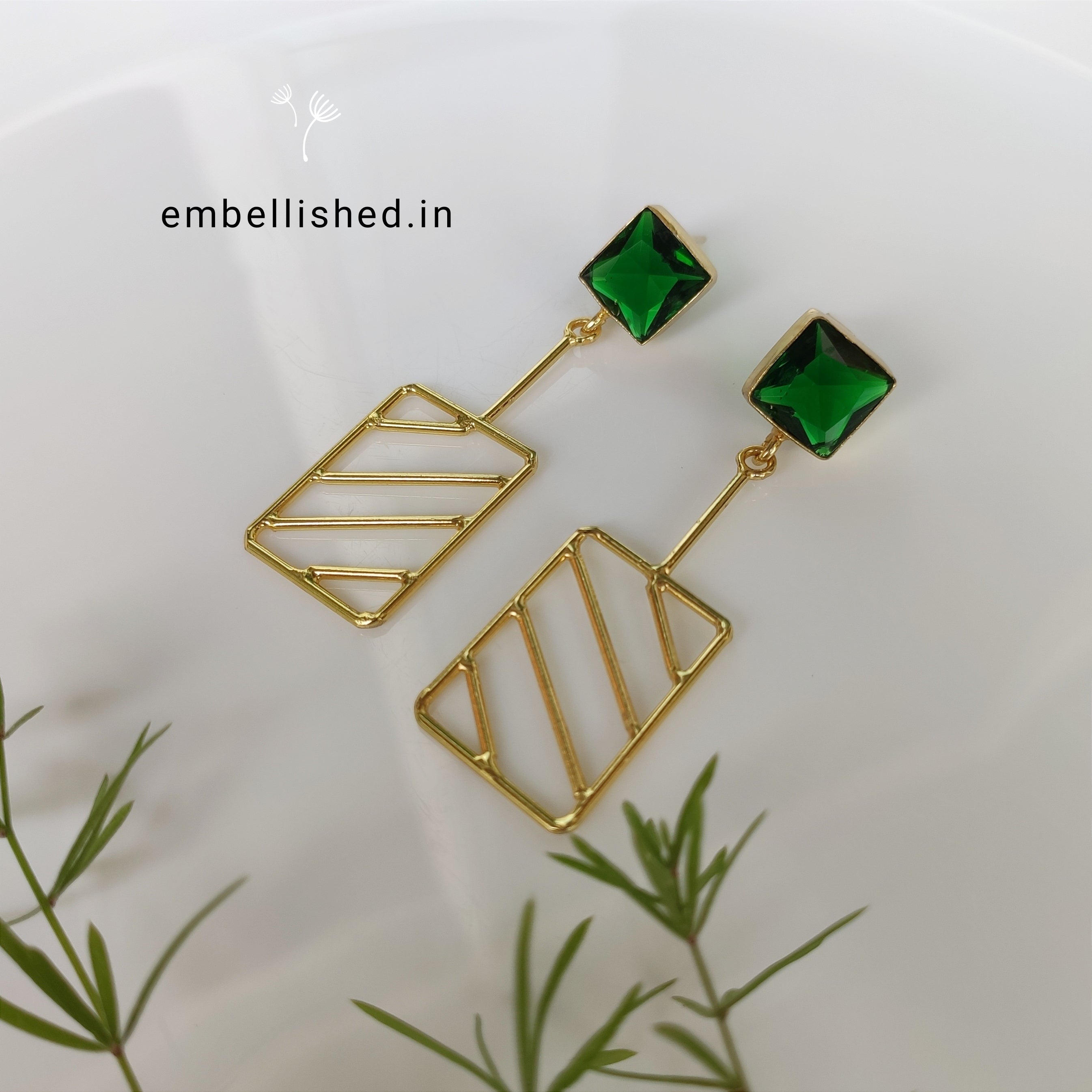 Geometric grid drop earrings - emerald