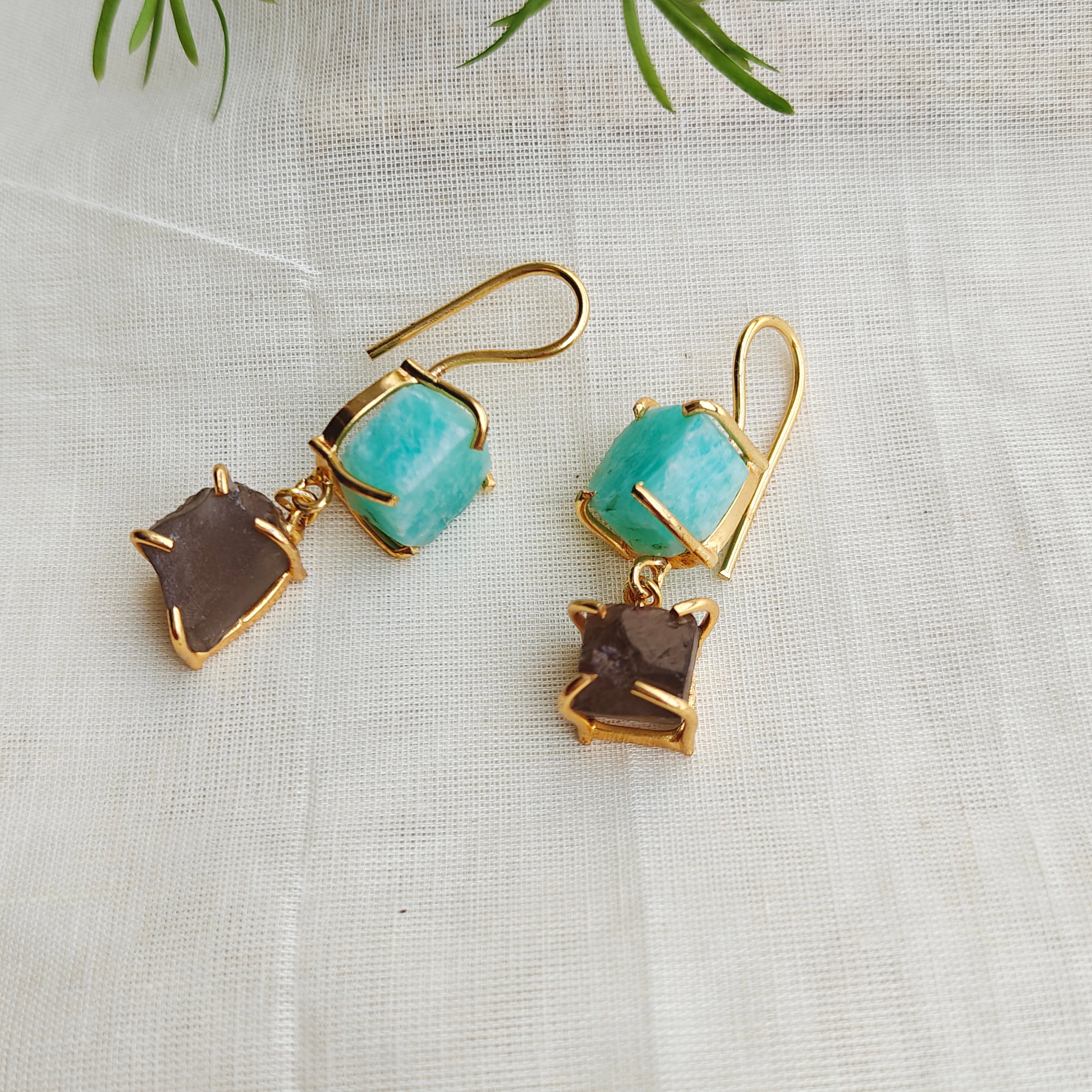 Double raw stones danglers