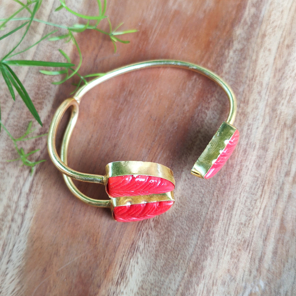 Three stones medley open bangle - coral