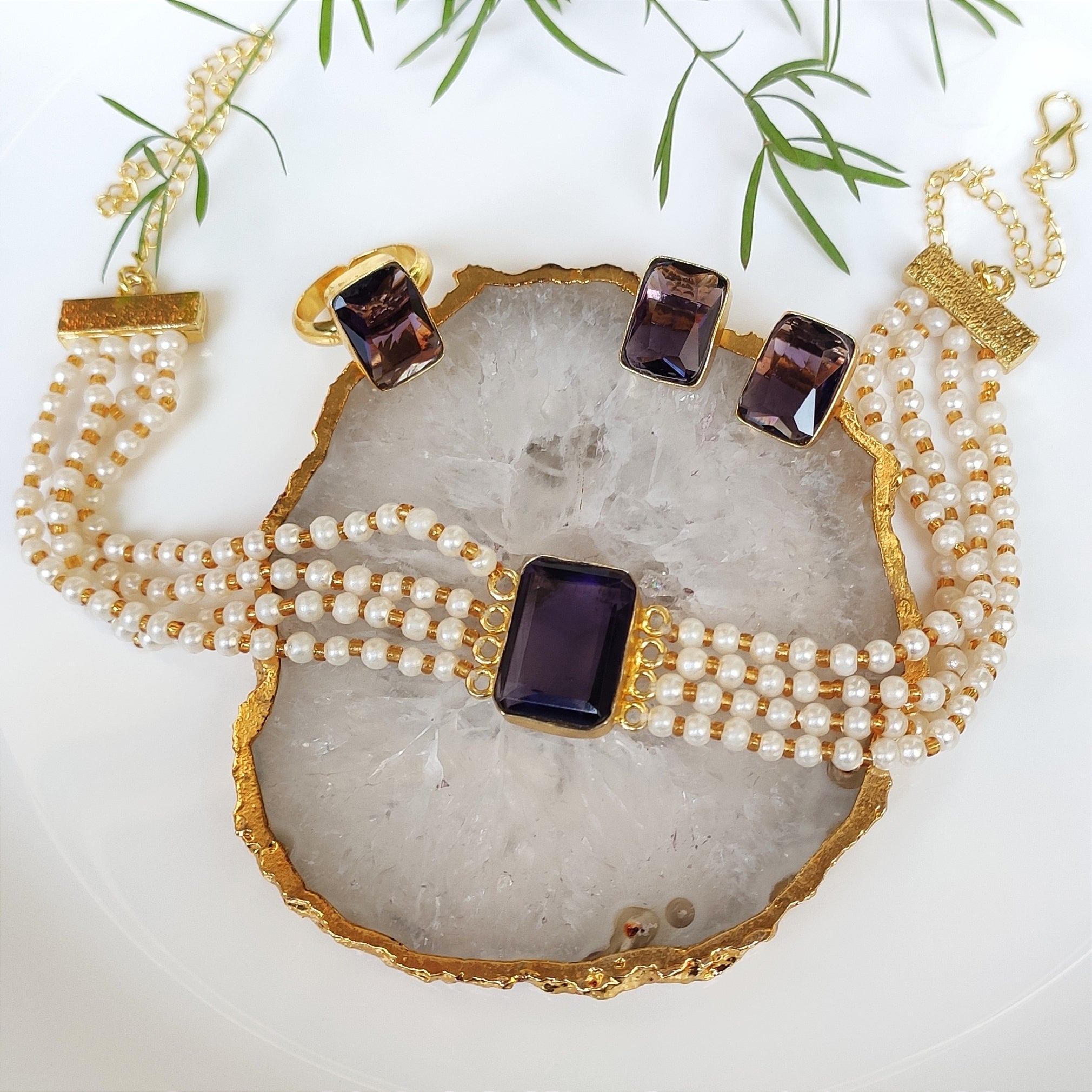 Minimal layered pearls choker set - purple