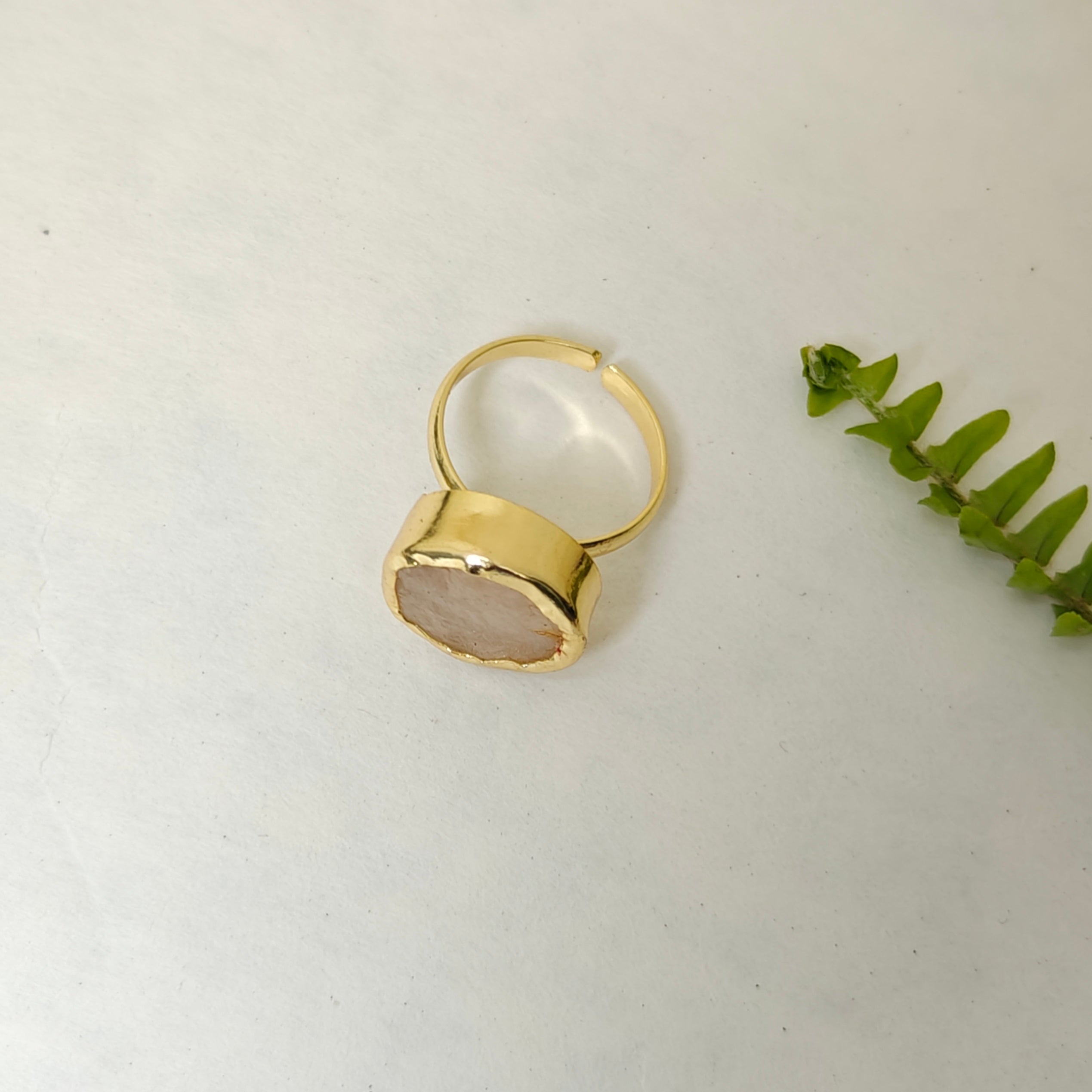 Natural Stone Button finger ring