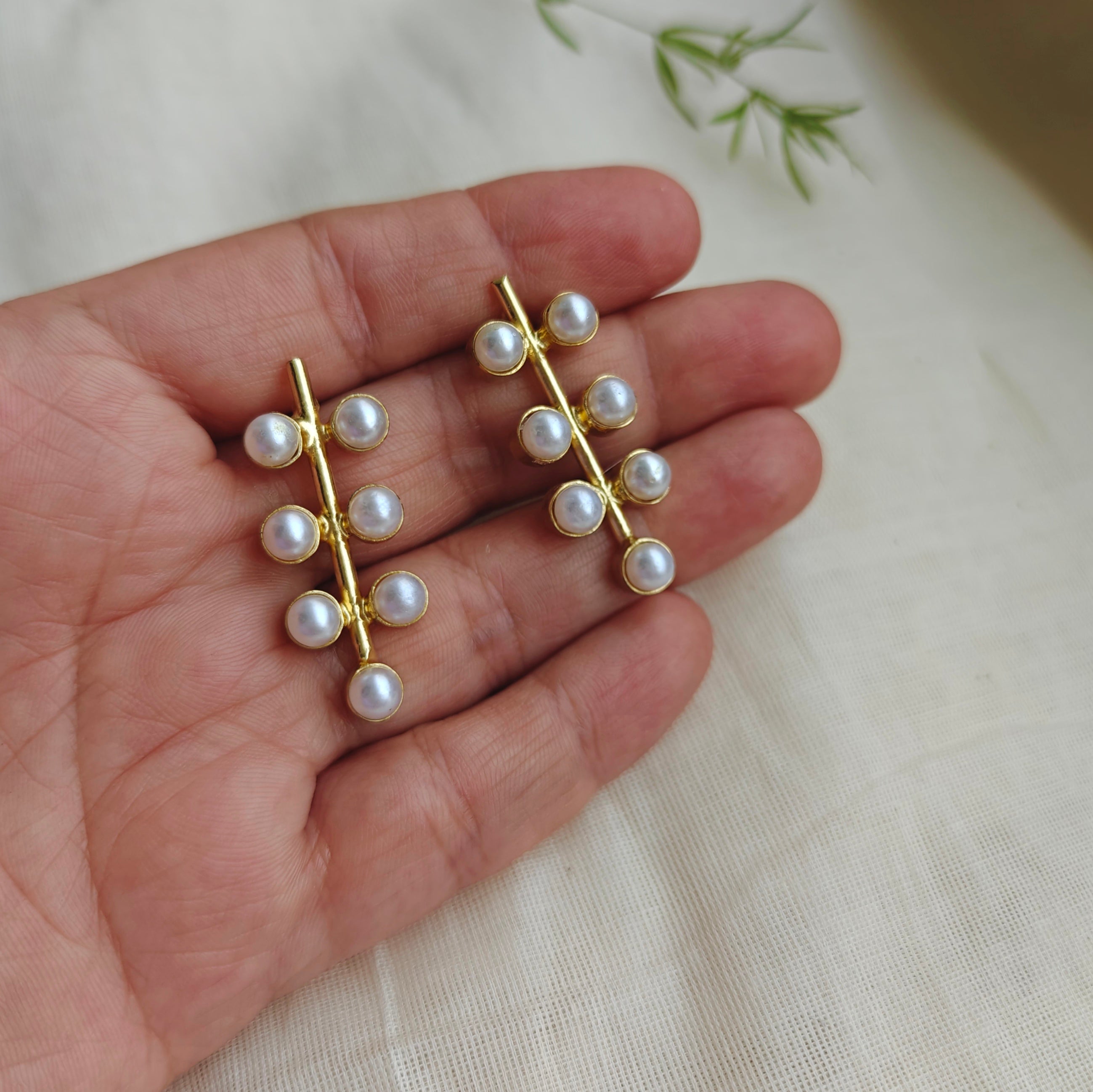 Mini Pearl Grapebunch earrings