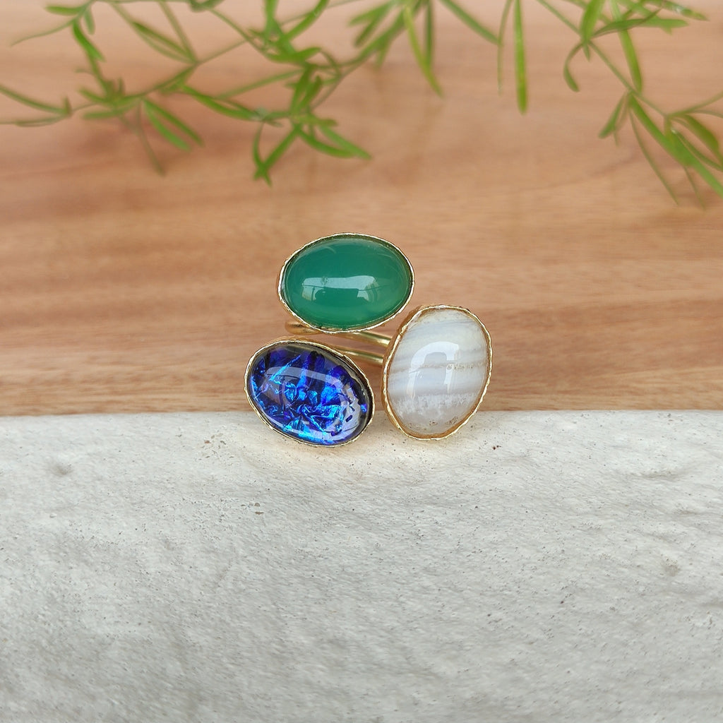 Mixed stones trio open finger ring
