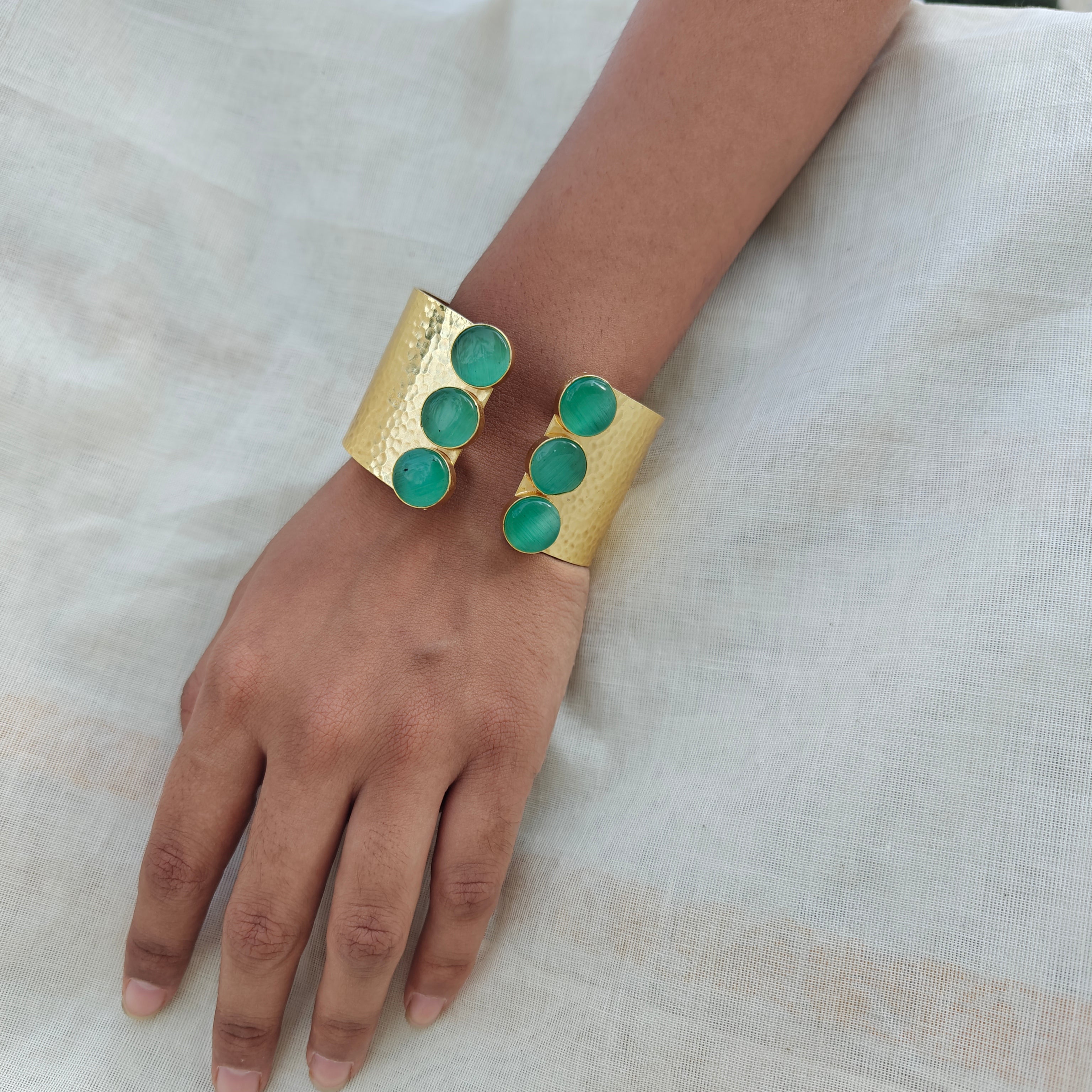 Hammered Gold Monalisa Statement Cuff - mint