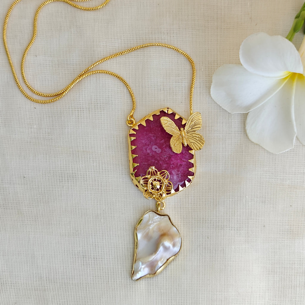 Garden Agate and Baroque Pearl pendant chain