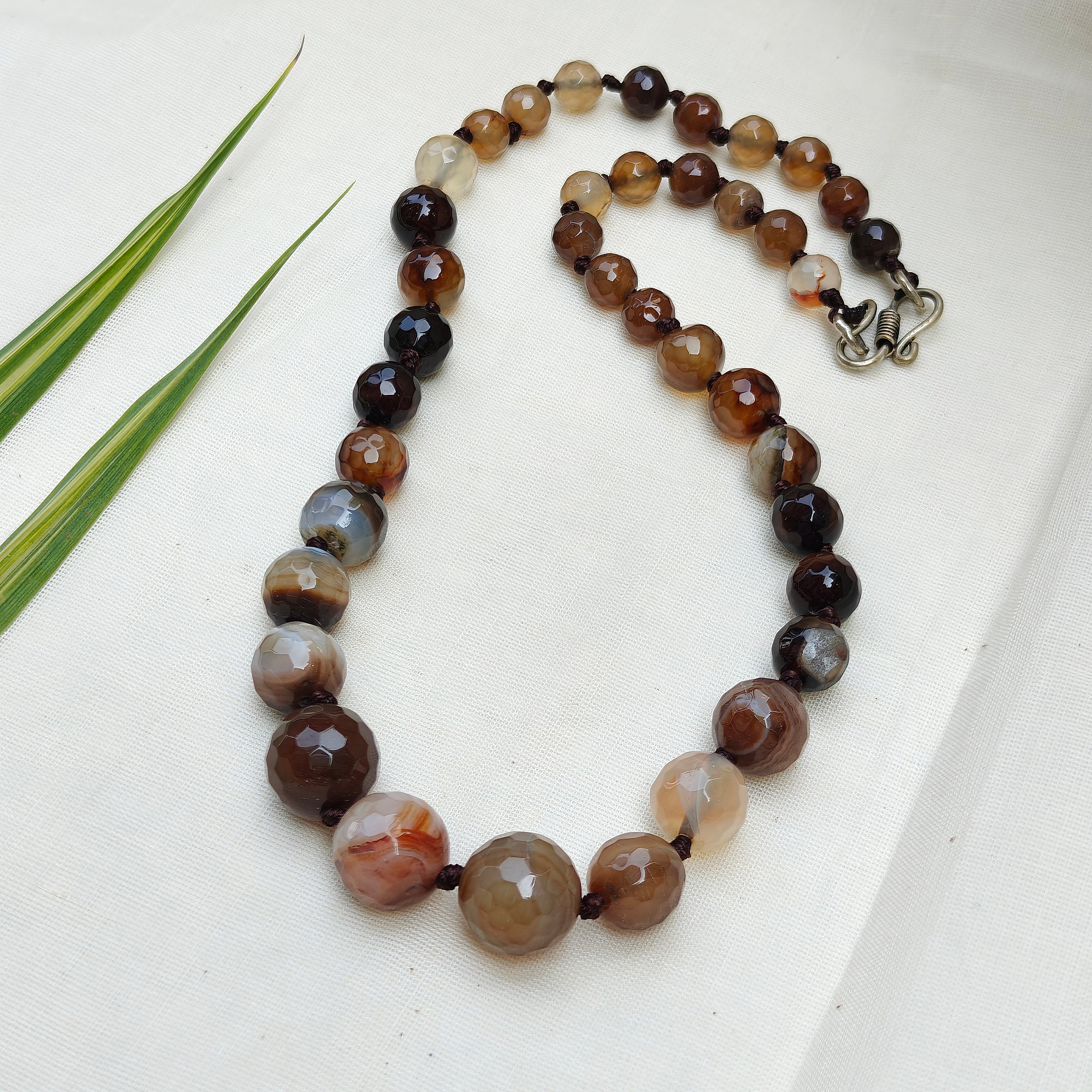 Agate graded beads necklace