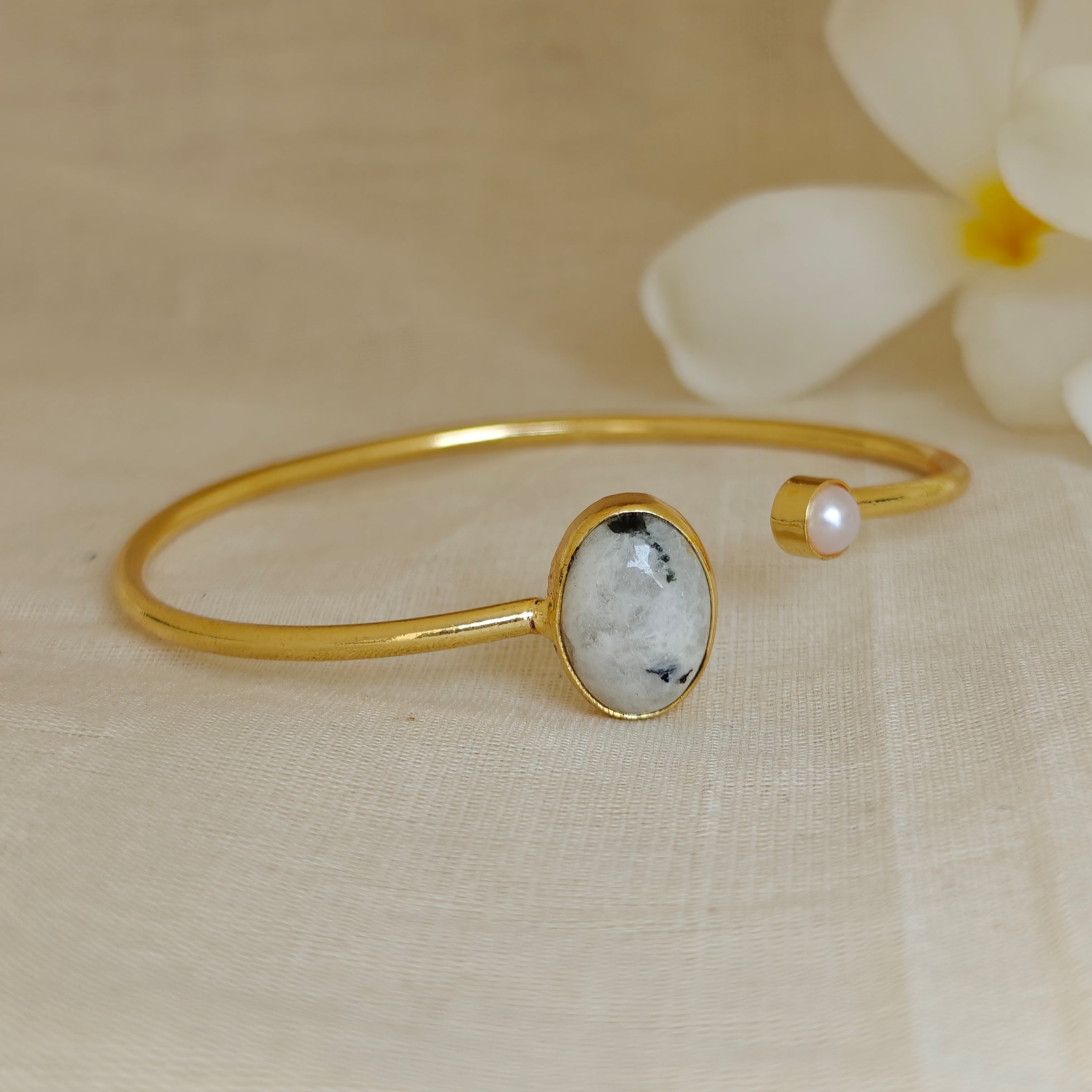 Moonstone and Pearl slim kada