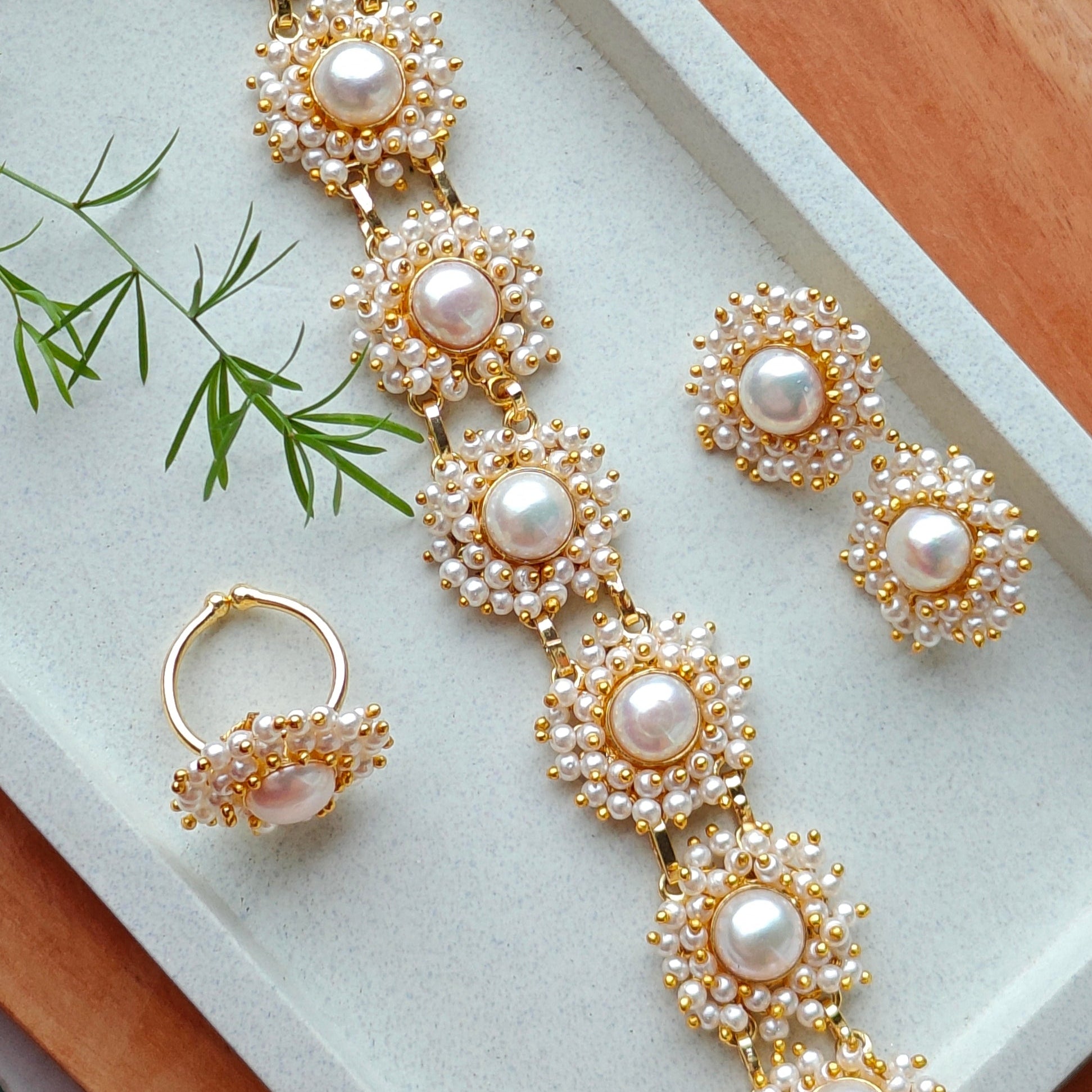 Regal Pearl Choker Set