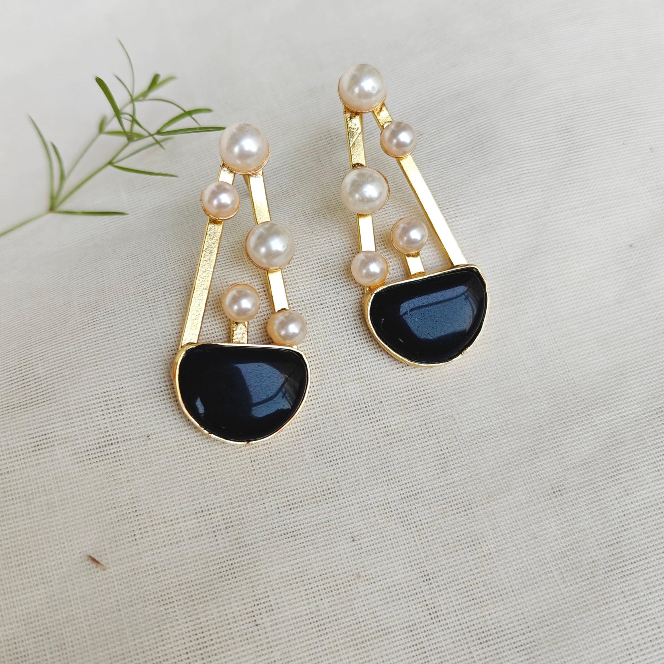 Abstract Melody drop earrings